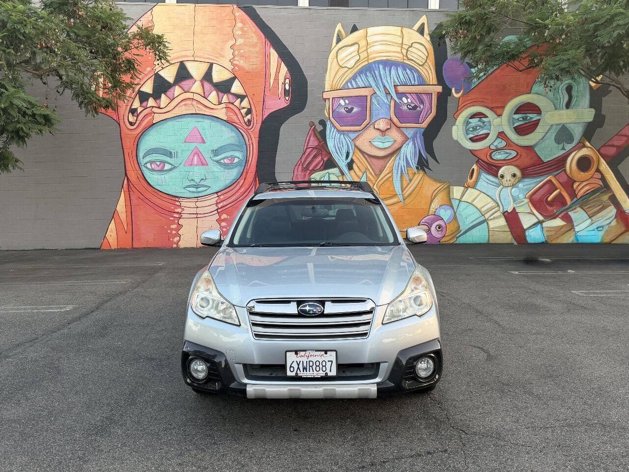 Used 2013 Subaru Outback 2.5i Limited AWD/4WD image 1