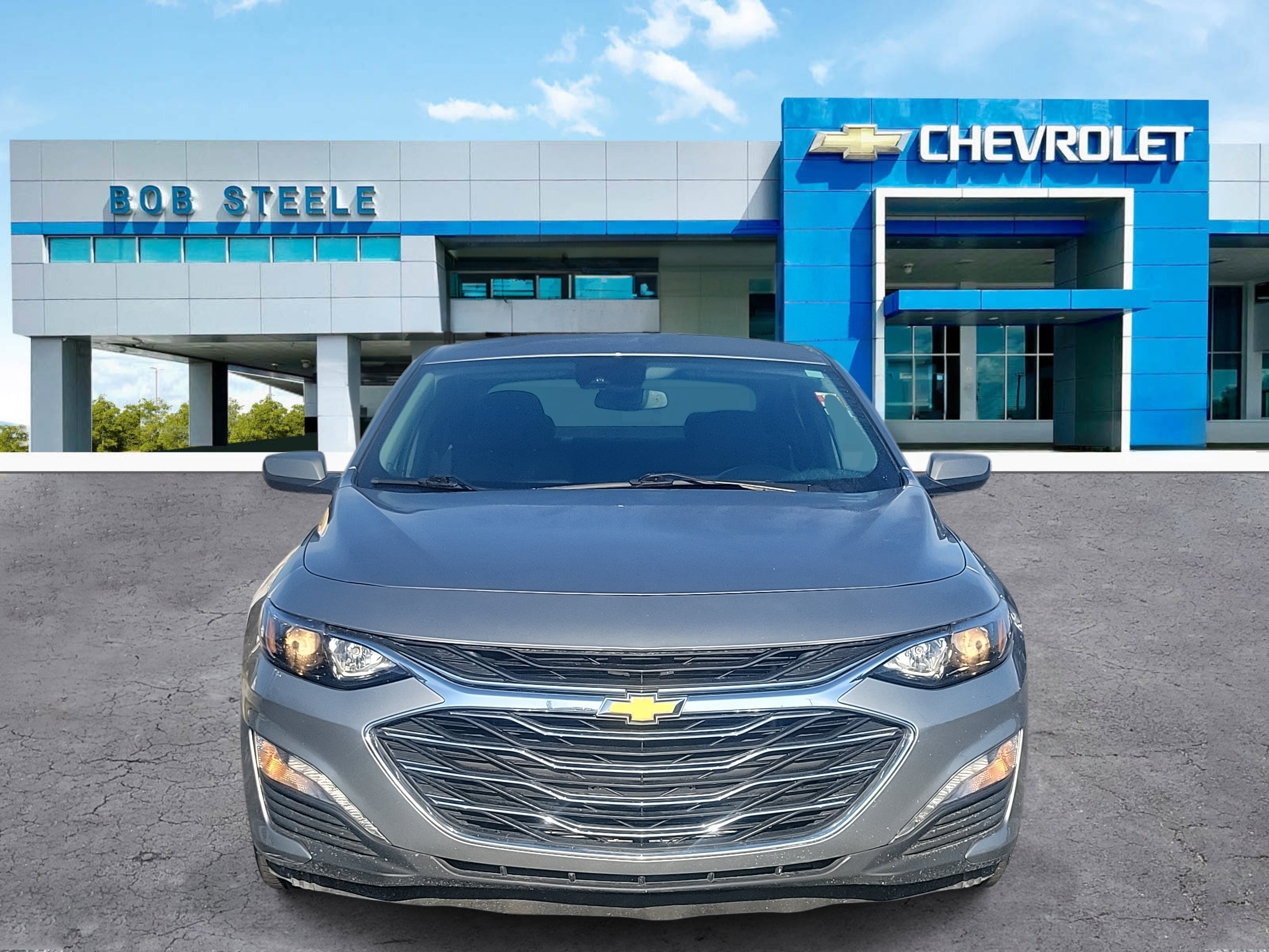 Used 2024 Chevrolet Malibu LT FWD image 2