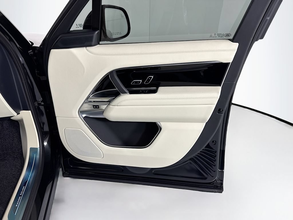 New 2026 Land Rover Range Rover SE AWD/4WD image 25