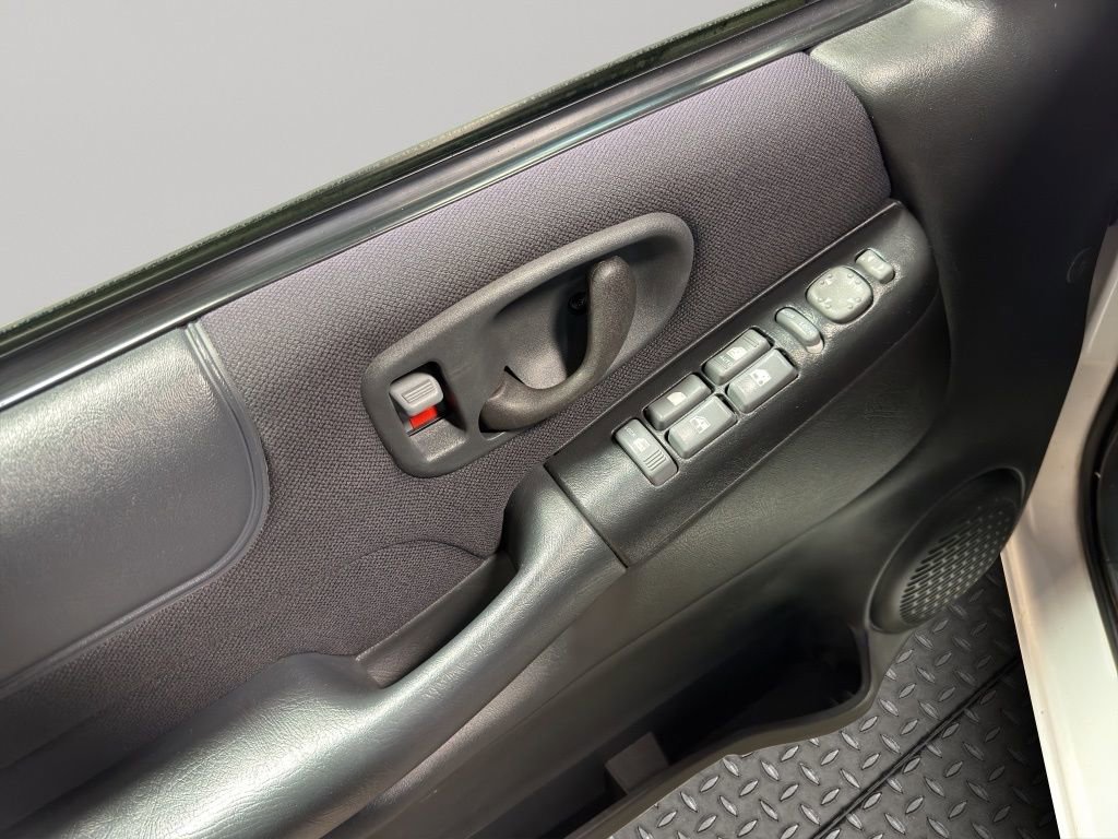 Used 2003 Chevrolet Blazer LS w/ Preferred Equipment Group image 20