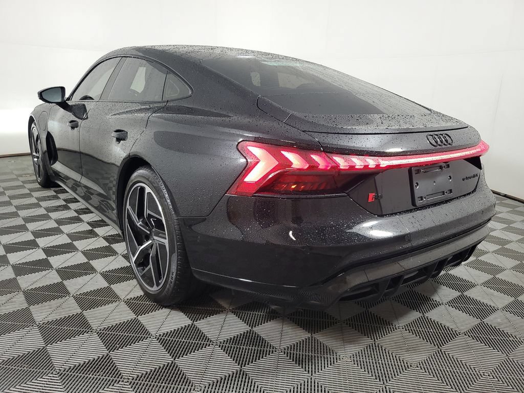 Used 2023 Audi RS e-tron GT w/ Carbon Performance Package AWD/4WD image 4