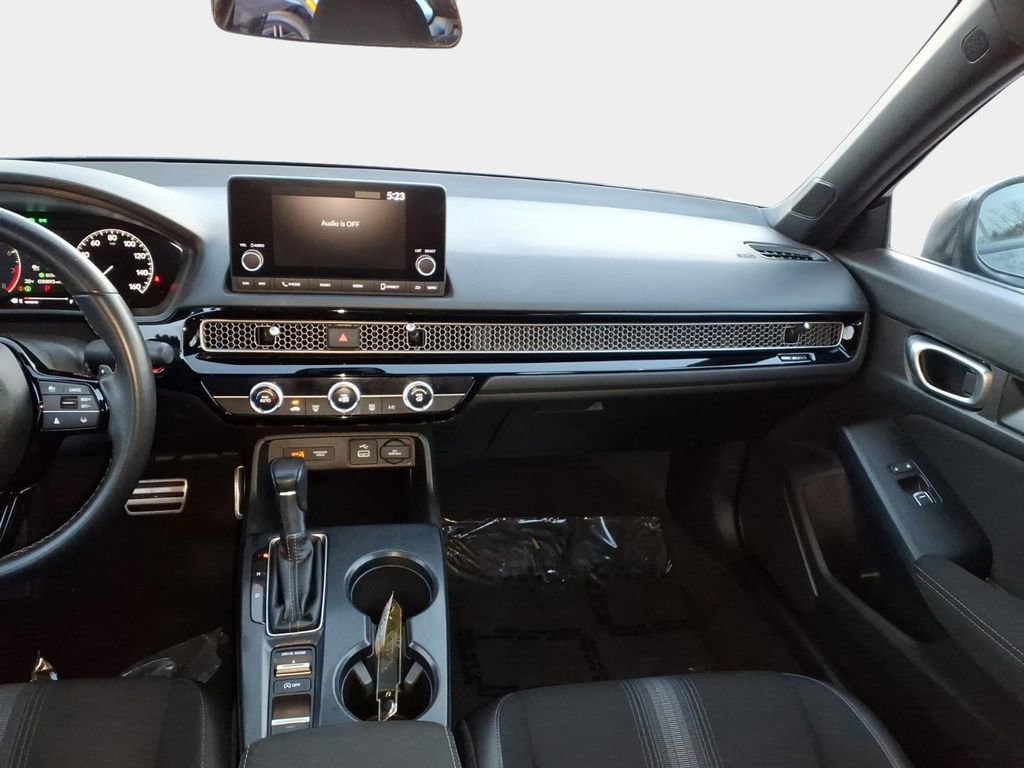 Used 2023 Honda Civic Sport image 12