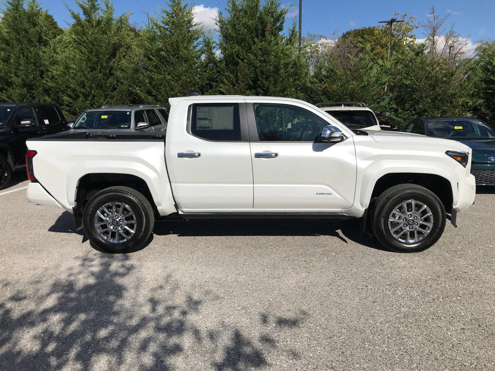 New 2025 Toyota Tacoma Limited image 9