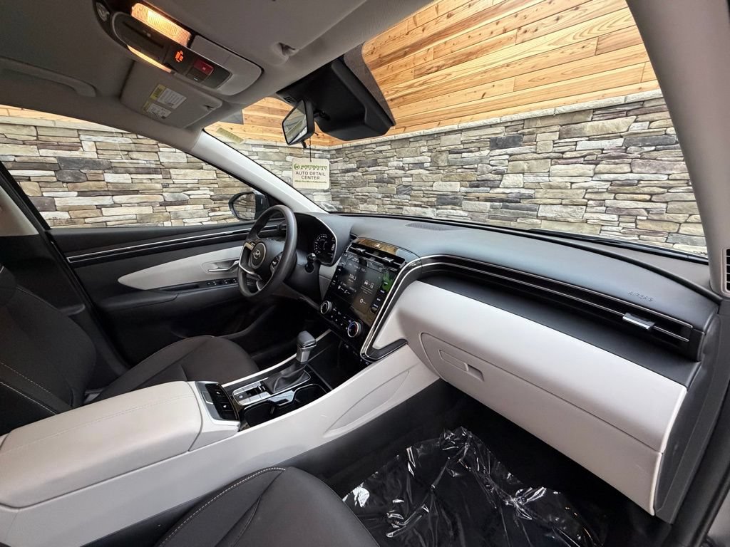 Certified 2023 Hyundai Tucson SEL AWD/4WD image 13