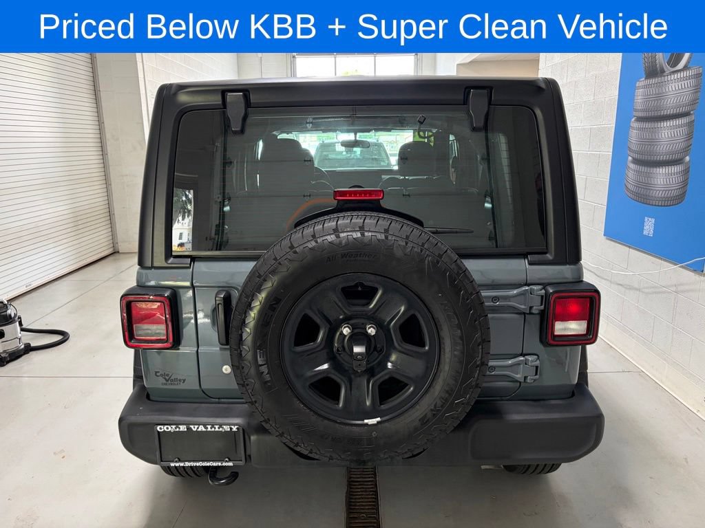Used 2024 Jeep Wrangler Unlimited Sport AWD/4WD image 7