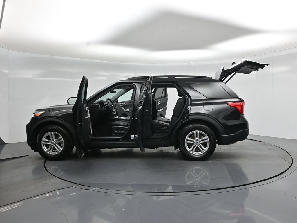 Certified 2023 Ford Explorer XLT w/ Equipment Group 202A RWD image 36