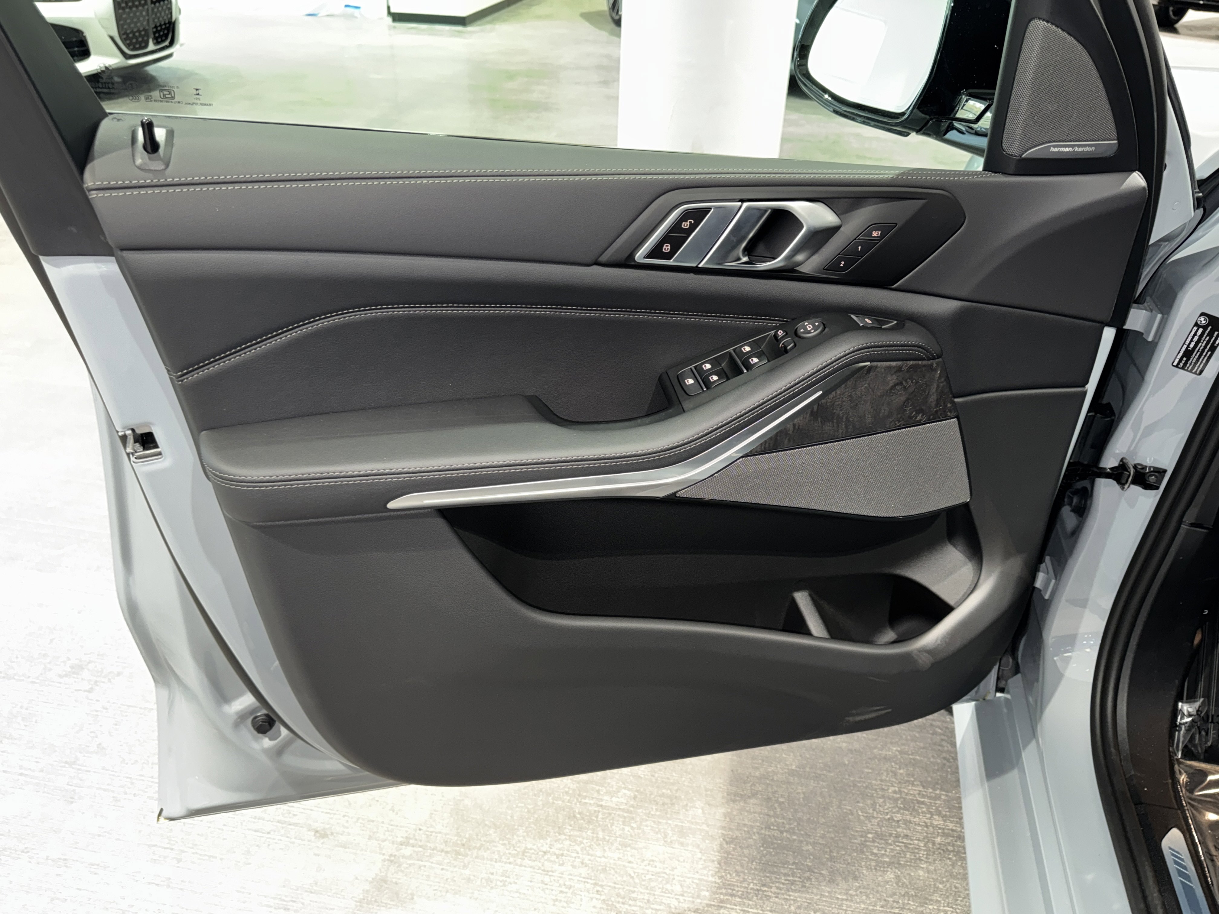 New 2026 BMW X5 sDrive40i w/ M Sport Package image 13