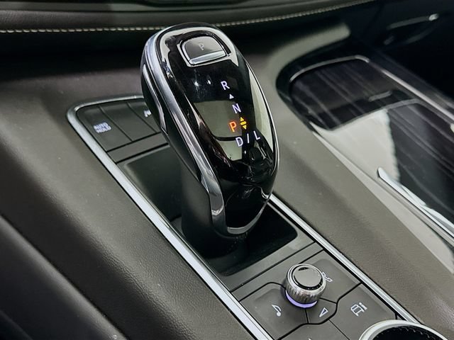 Used 2022 Cadillac Escalade Sport w/ Touring Package AWD/4WD image 17