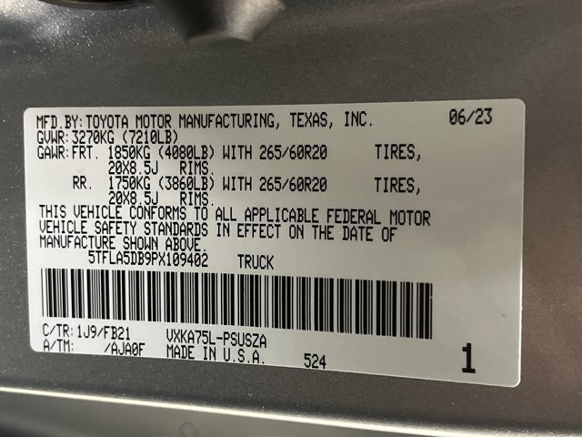 Used 2023 Toyota Tundra SR5 w/ SR5 Convenience Package AWD/4WD image 11