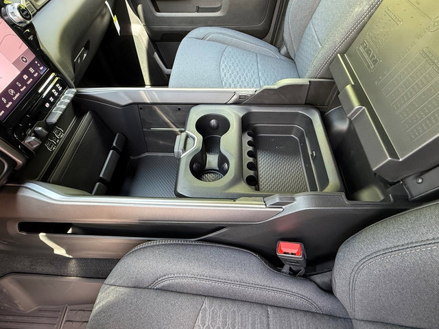 New 2026 RAM 2500 Big Horn AWD/4WD image 32