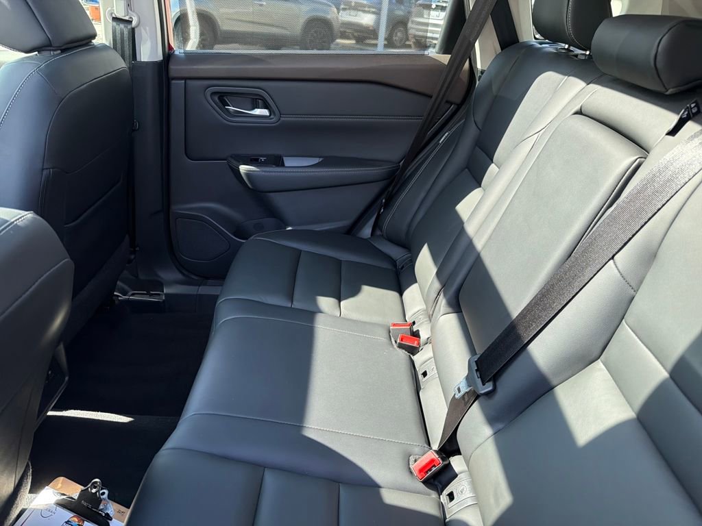 Certified 2023 Nissan Rogue SL w/ SL Premium Package image 33