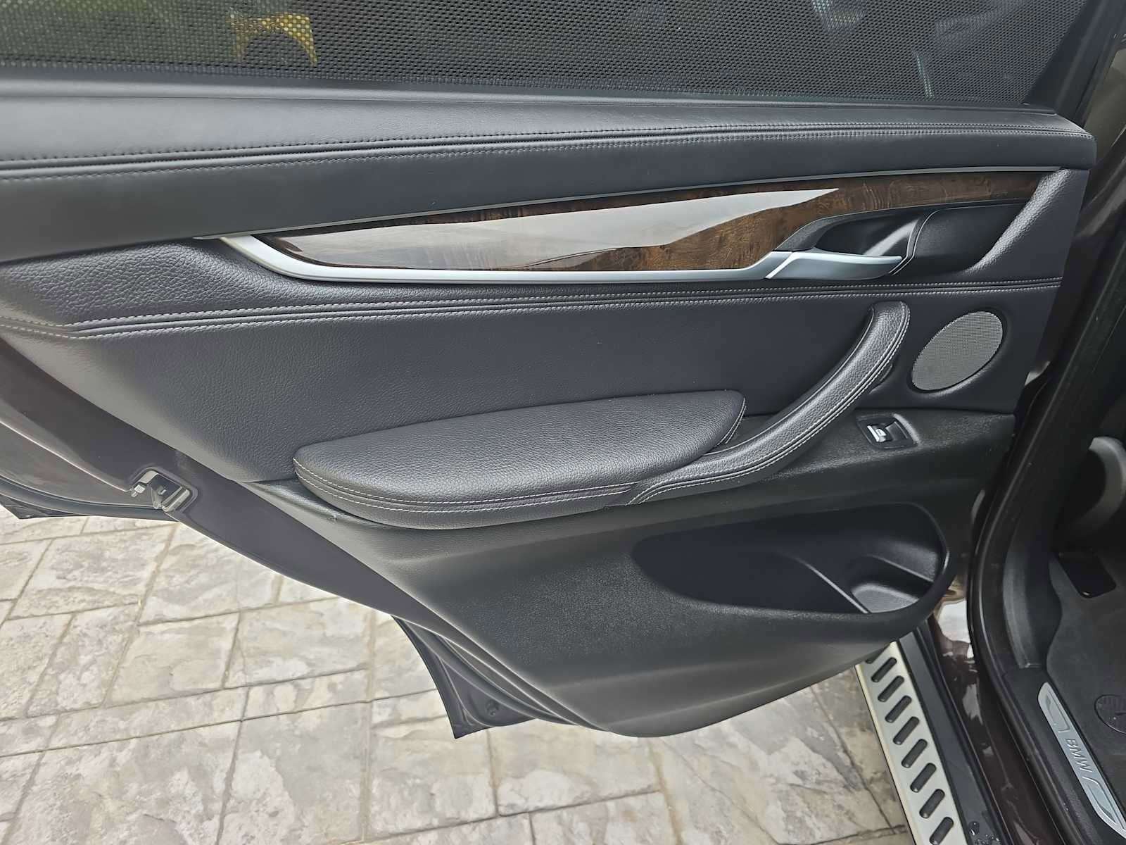 Used 2017 BMW X5 xDrive50i image 10