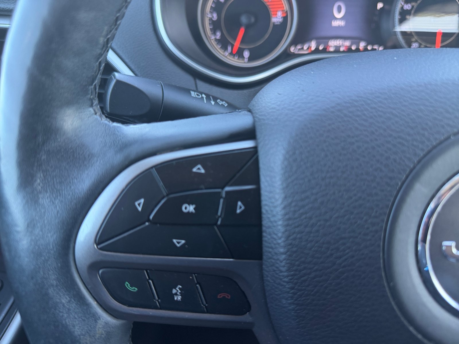 Used 2019 Jeep Cherokee Limited AWD/4WD image 26