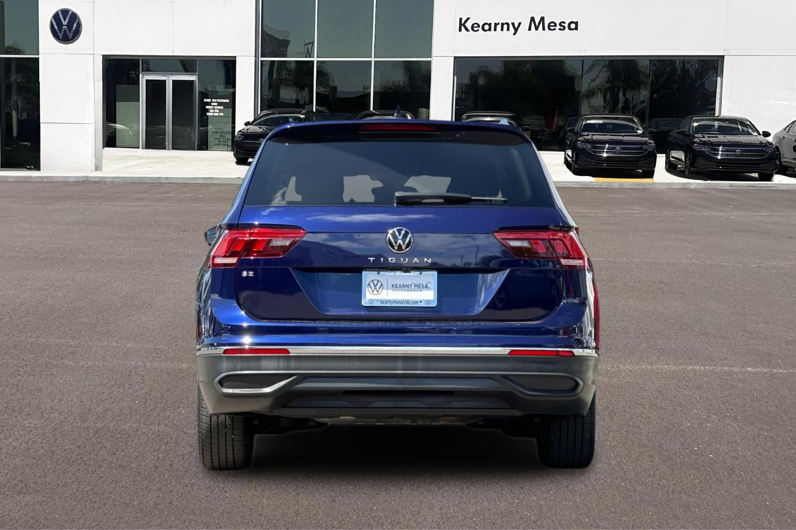 Used 2023 Volkswagen Tiguan SE FWD image 5