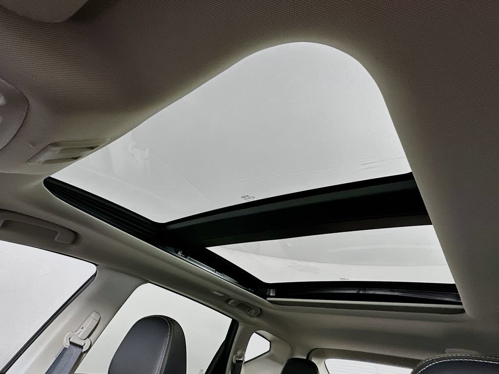 Used 2024 Nissan Murano Platinum w/ Cargo Package FWD image 21