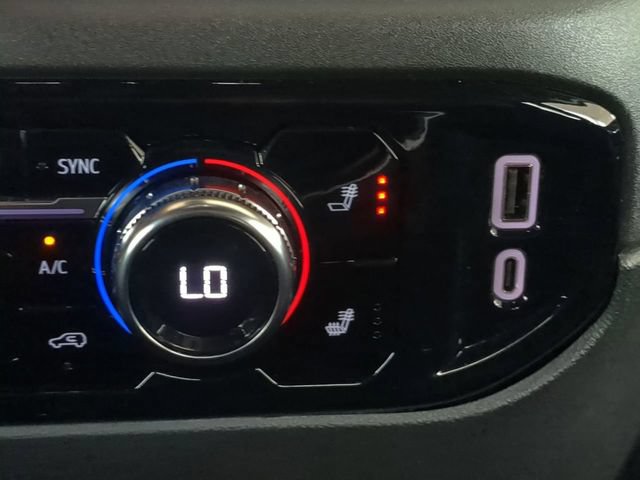 Used 2024 GMC Sierra 1500 SLT AWD/4WD image 25