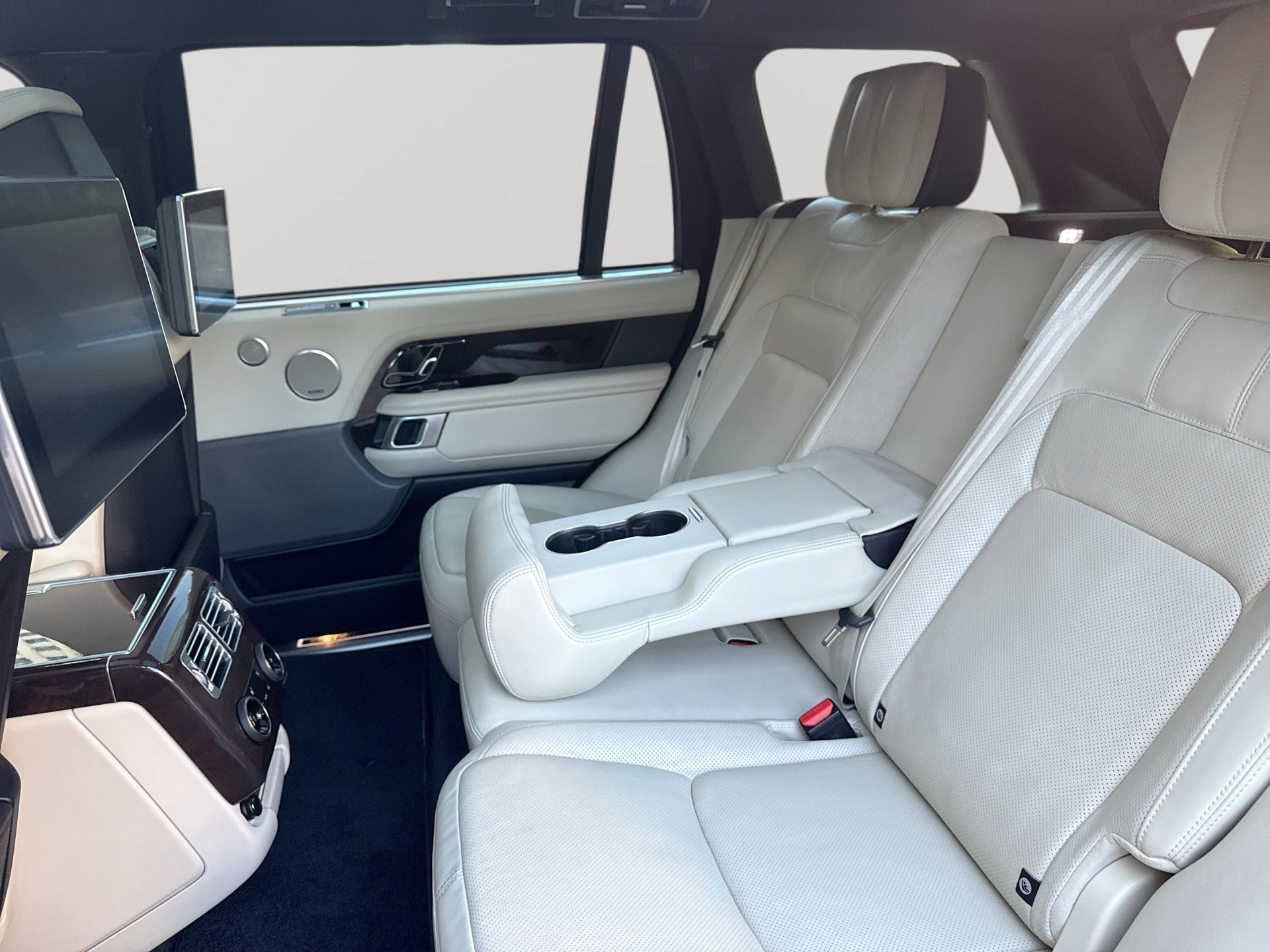 Used 2019 Land Rover Range Rover Long Wheelbase Supercharged AWD/4WD image 27