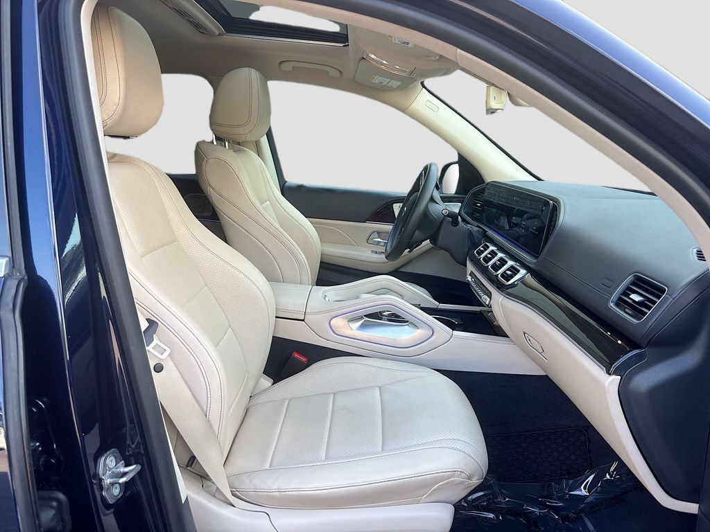 Used 2020 Mercedes-Benz GLS 450 4MATIC image 28