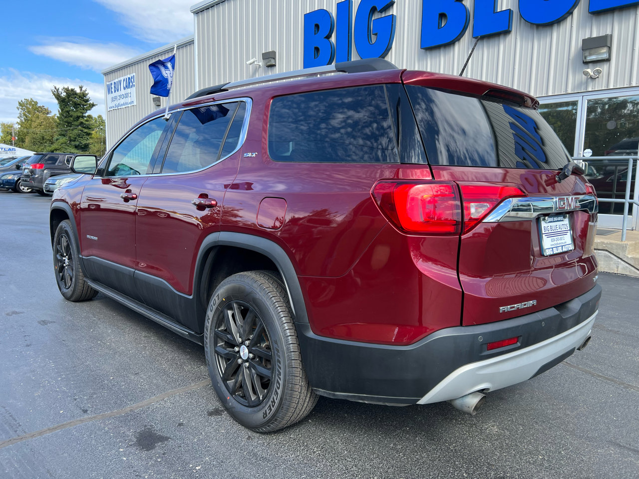 Used 2018 GMC Acadia SLT image 3