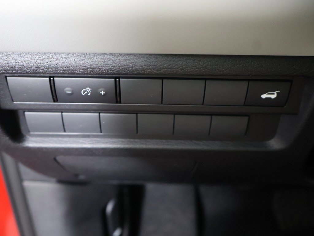 New 2025 Mitsubishi Outlander SE image 40