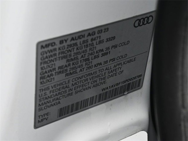 Used 2023 Audi Q8 Premium image 19