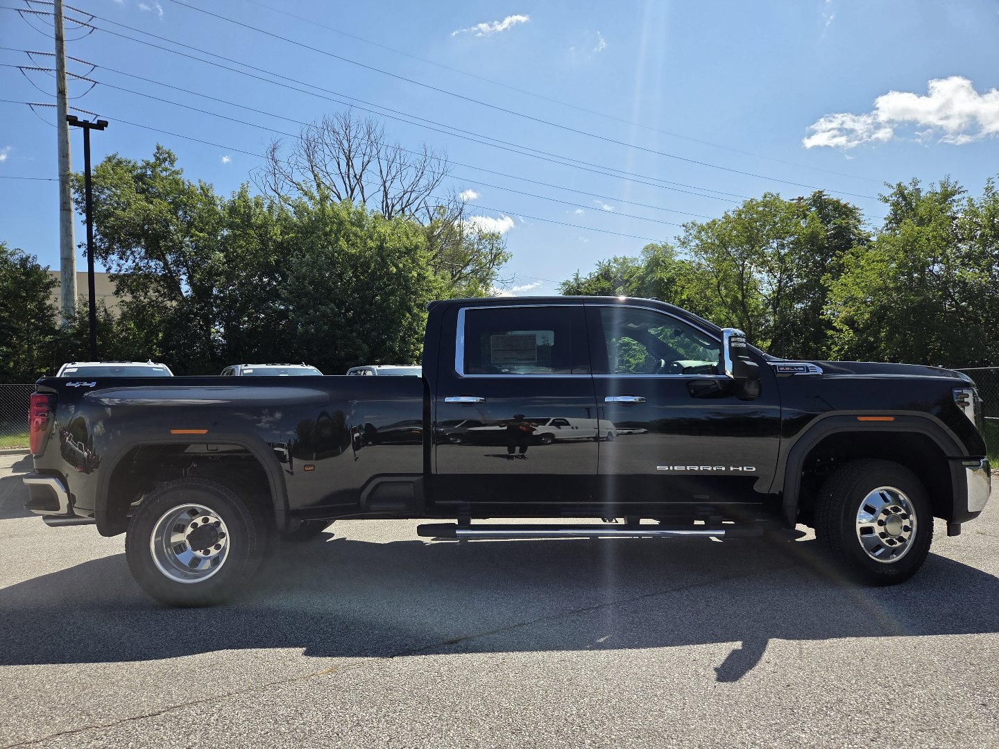 New 2026 GMC Sierra 3500 SLT w/ SLT Premium Package AWD/4WD image 20