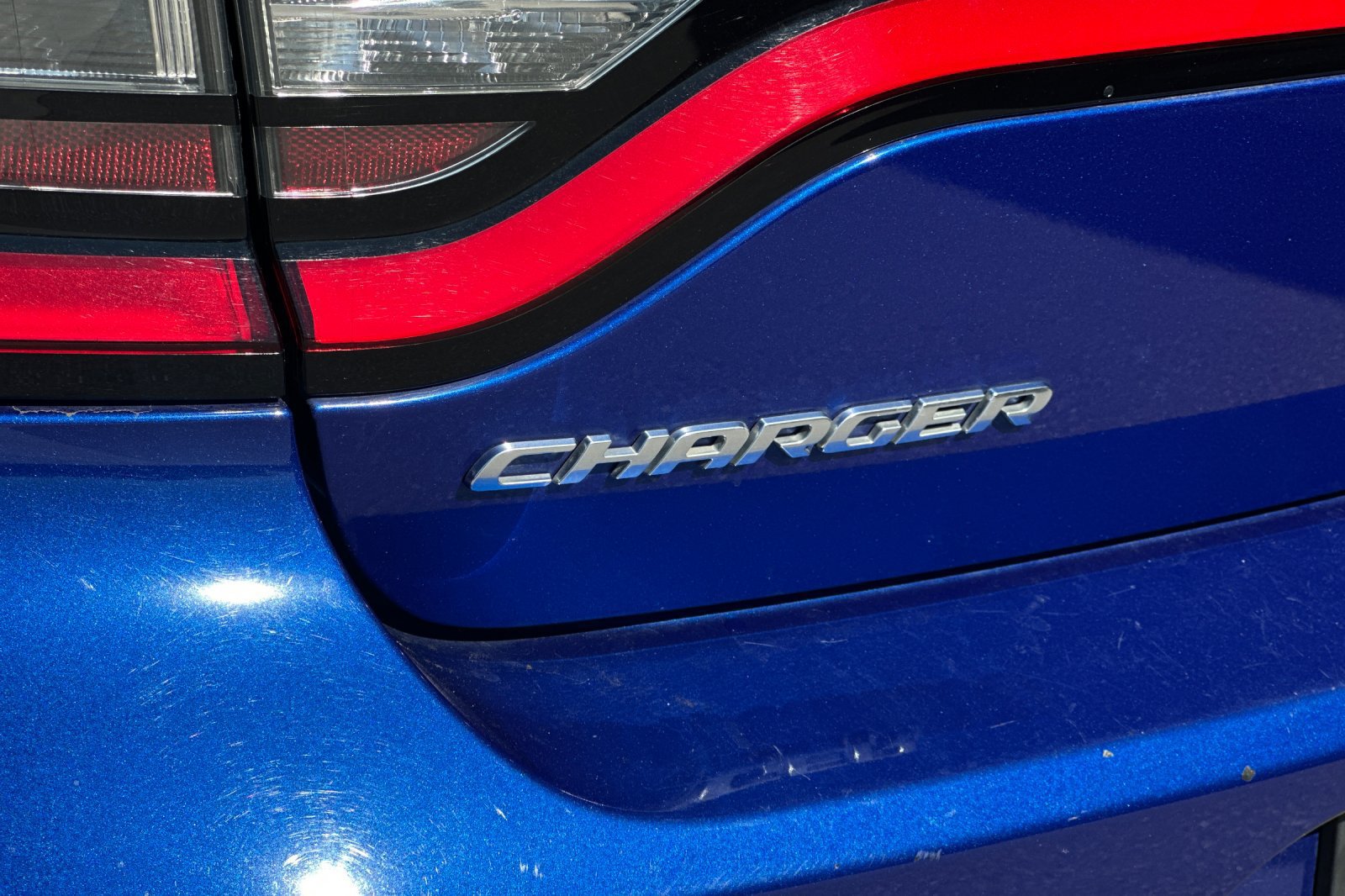 Used 2019 Dodge Charger SXT RWD image 34
