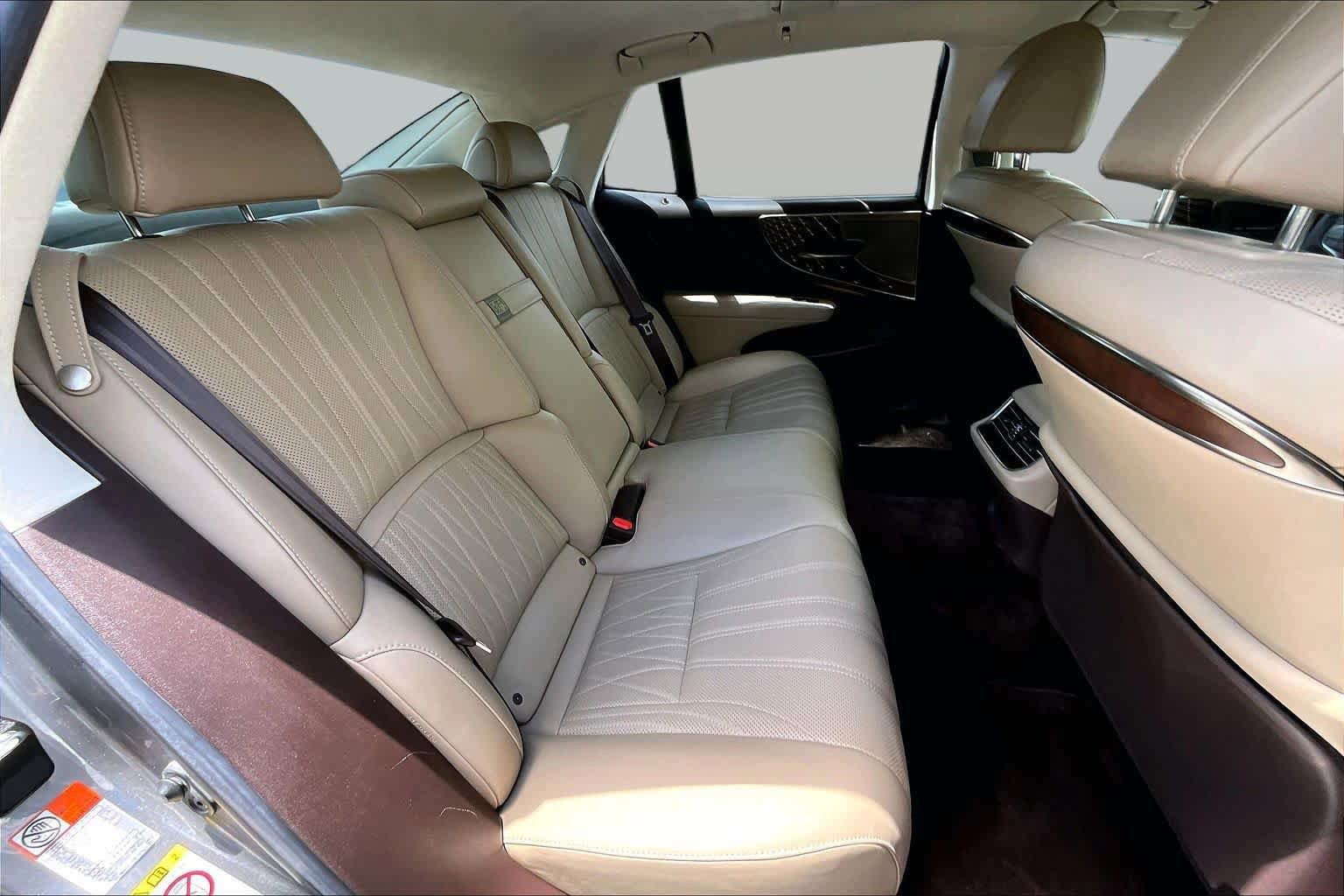 Used 2019 Lexus LS 500 w/ Interior Upgrade Package RWD image 20