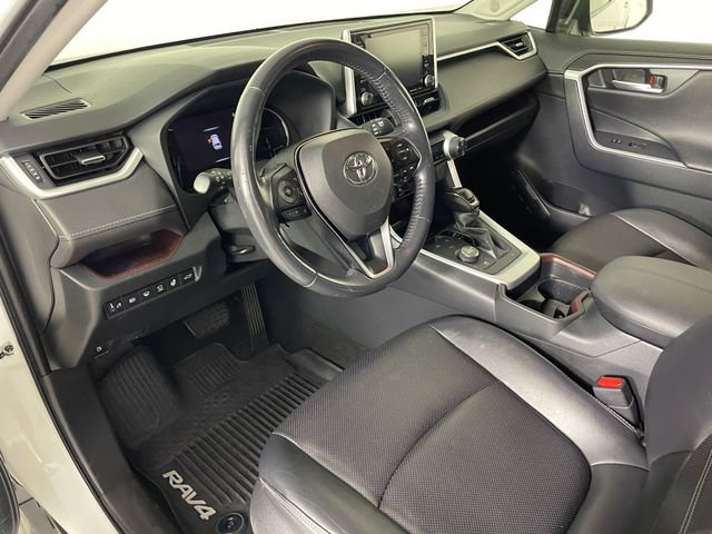 Used 2019 Toyota RAV4 Limited AWD/4WD image 3