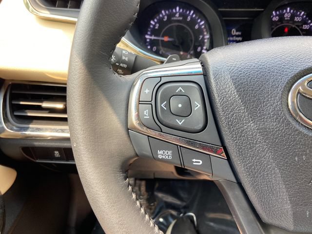 Used 2016 Toyota Avalon XLE FWD image 18