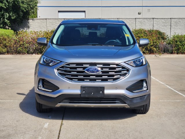 Used 2023 Ford Edge Titanium AWD/4WD image 2