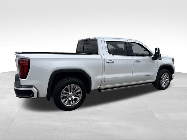 Used 2023 GMC Sierra 1500 Denali w/ Technology Package AWD/4WD image 2