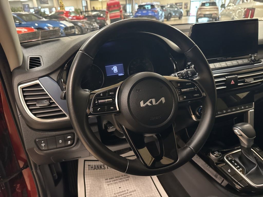 Used 2023 Kia Seltos Nightfall Edition image 14