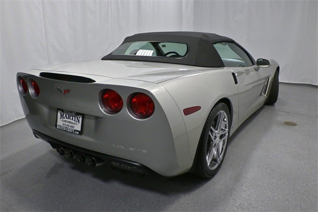 Used 2006 Chevrolet Corvette Convertible w/ Preferred Equipment Group image 3