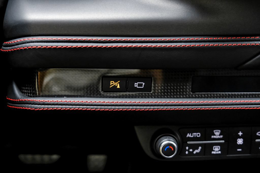 Used 2023 Ferrari F8 Tributo RWD image 31