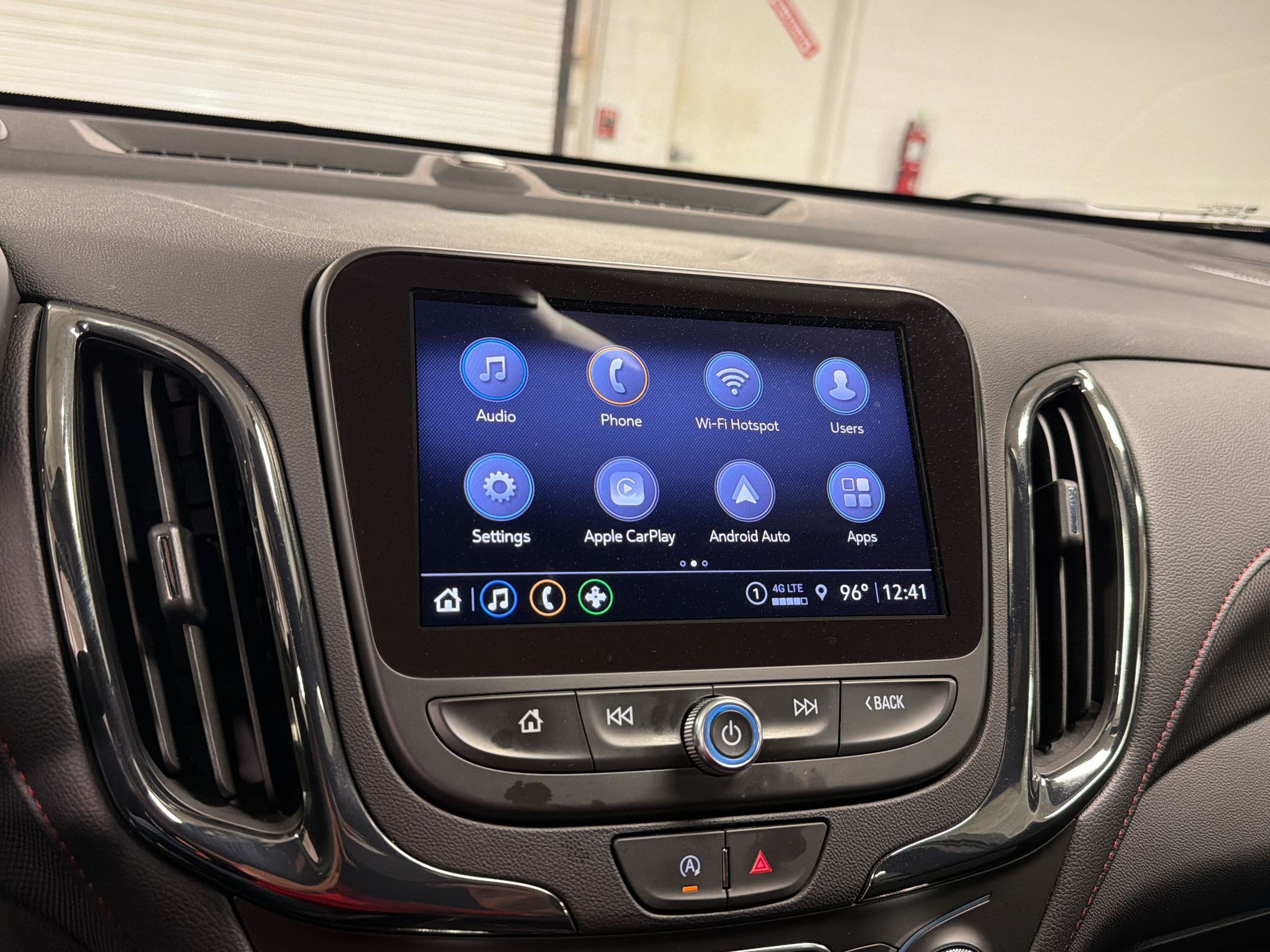 Used 2024 Chevrolet Equinox RS FWD image 28