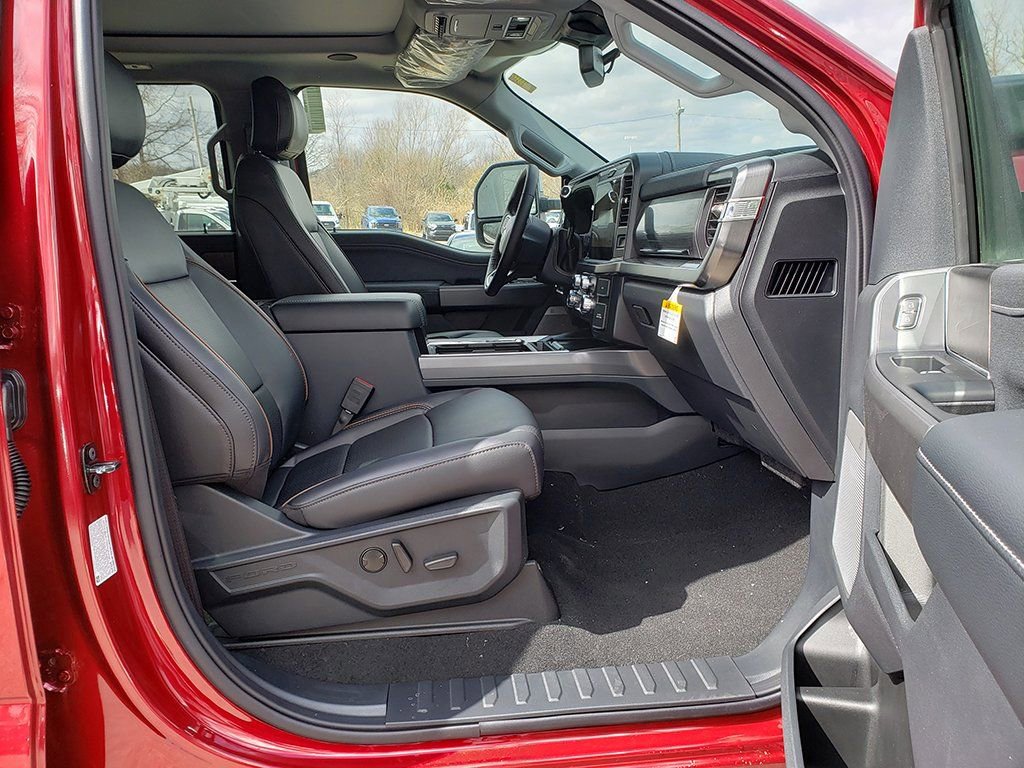 New 2025 Ford F250 Lariat w/ Lariat Ultimate Package image 18