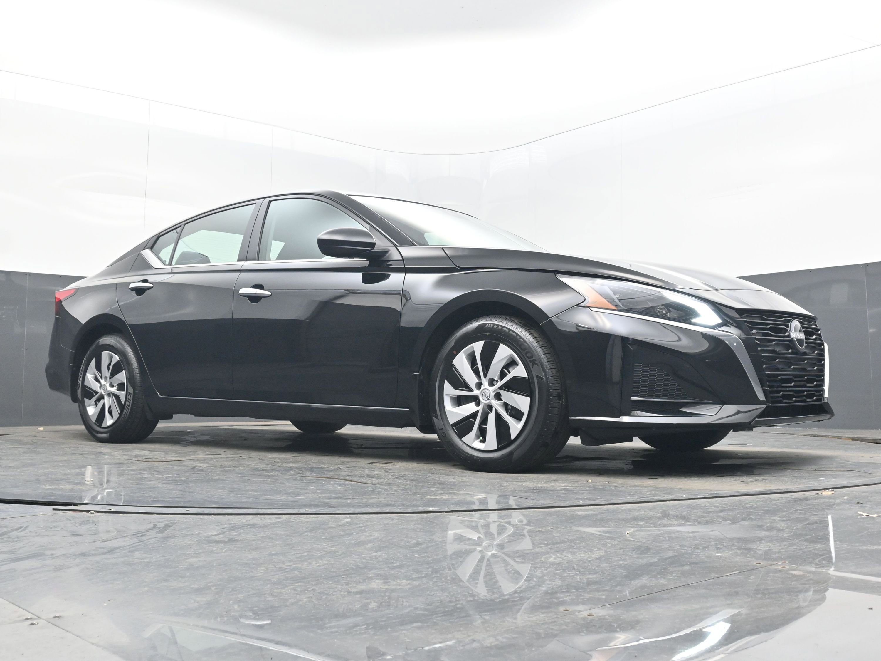 Certified 2025 Nissan Altima 2.5 S image 21