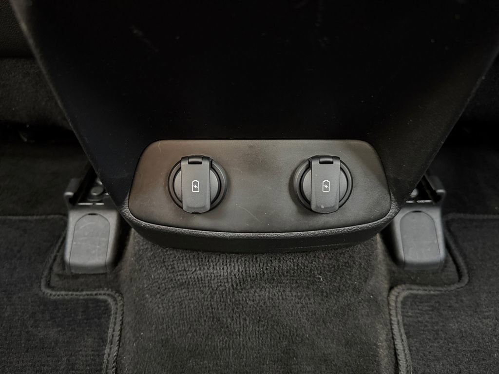 Used 2019 Hyundai Santa Fe SEL image 31