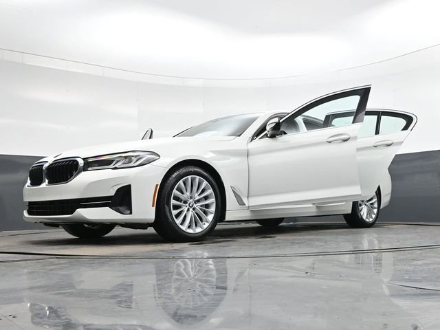 Used 2023 BMW 530i w/ Convenience Package image 44