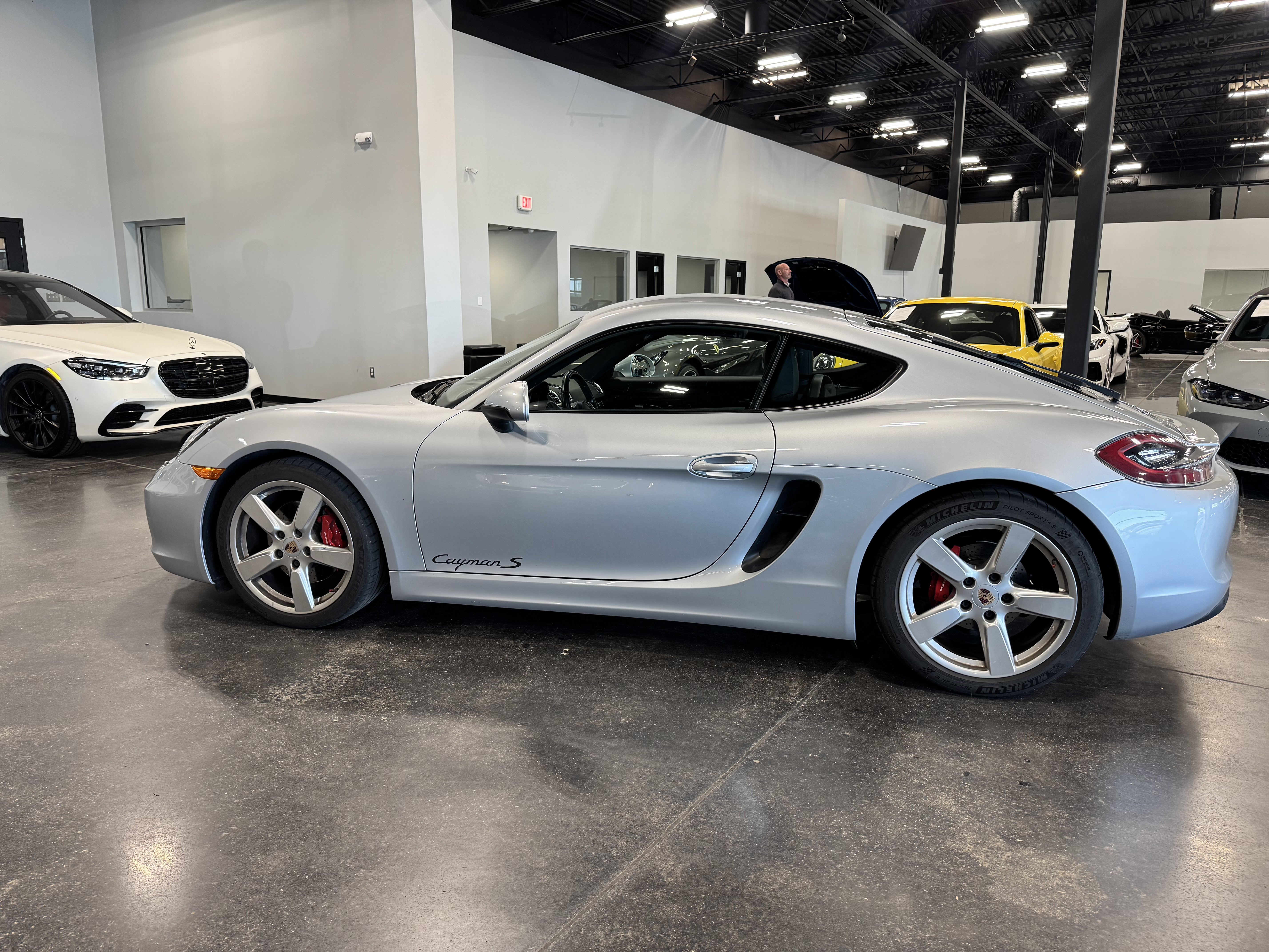 Used 2014 Porsche Cayman S image 6
