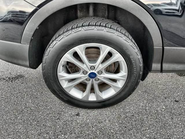 Used 2018 Ford Escape SEL AWD/4WD image 19