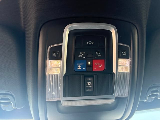 Used 2024 RAM 1500 Limited w/ Night Edition AWD/4WD image 27