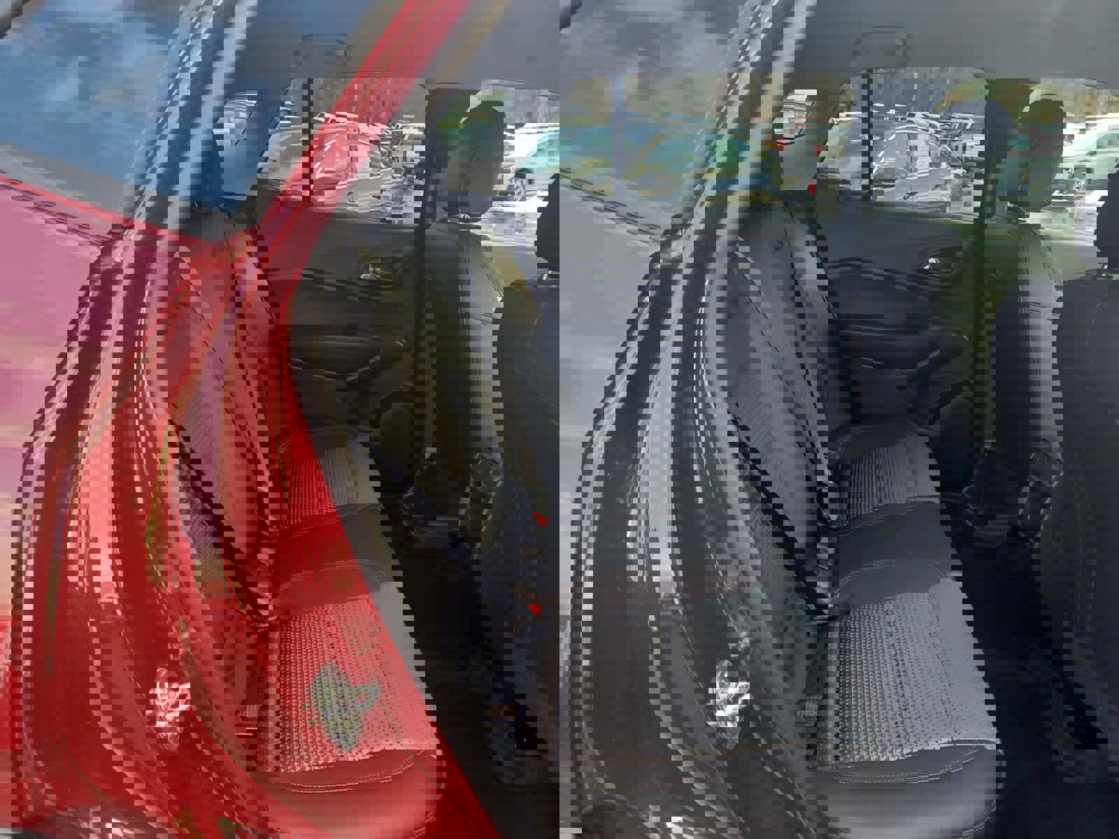 Used 2025 Chevrolet Trax LT w/ LT Convenience Package image 17