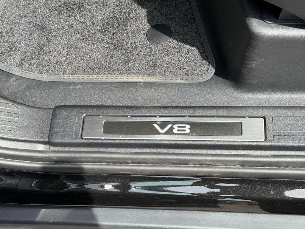 New 2026 Land Rover Defender 130 V8 AWD/4WD image 13