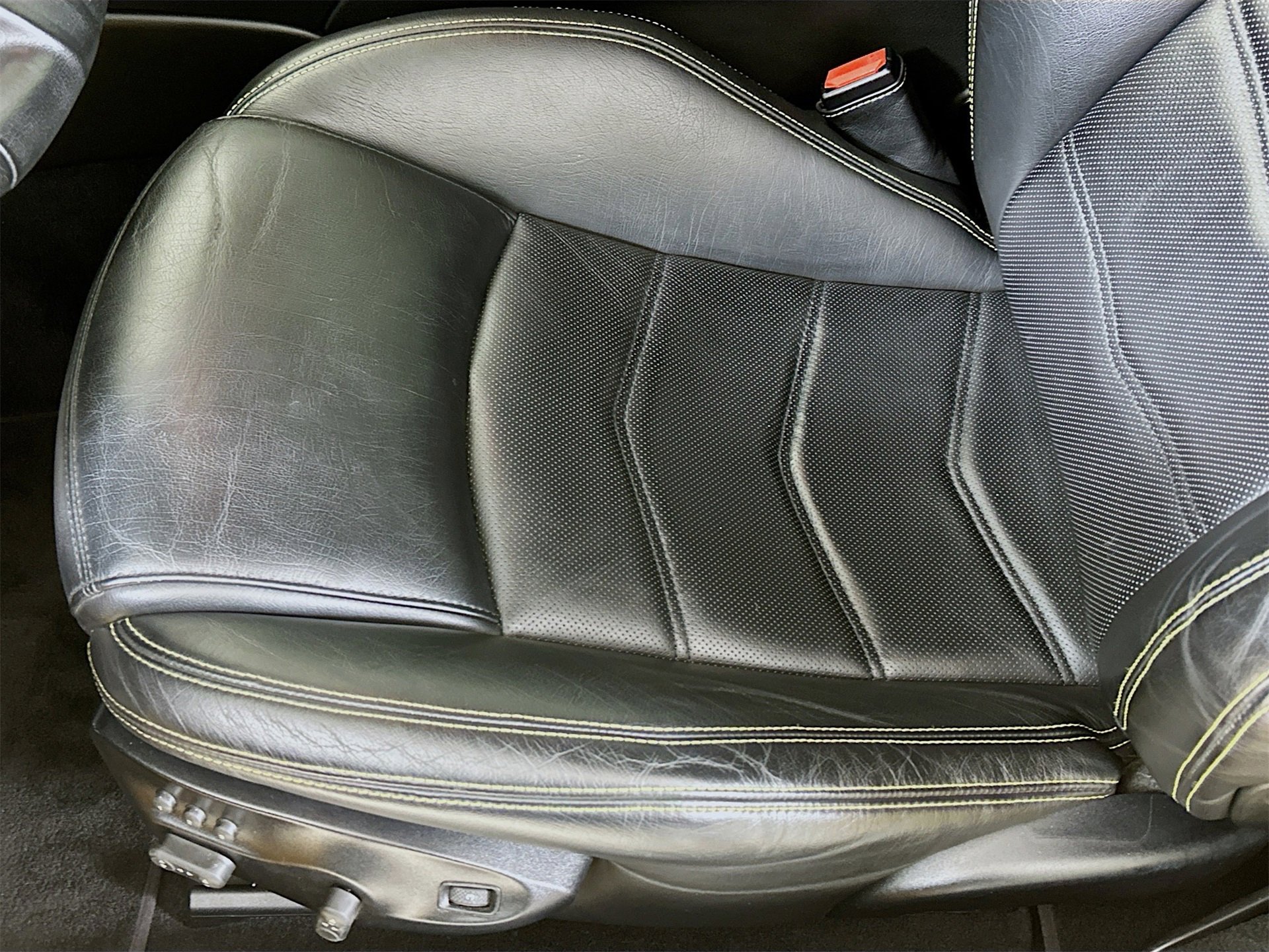 Used 2018 Maserati GranTurismo Sport image 20