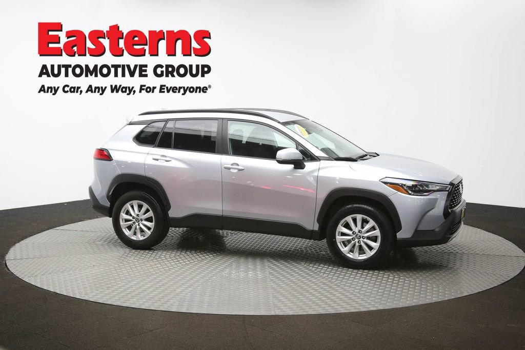 Used 2024 Toyota Corolla Cross LE image 46