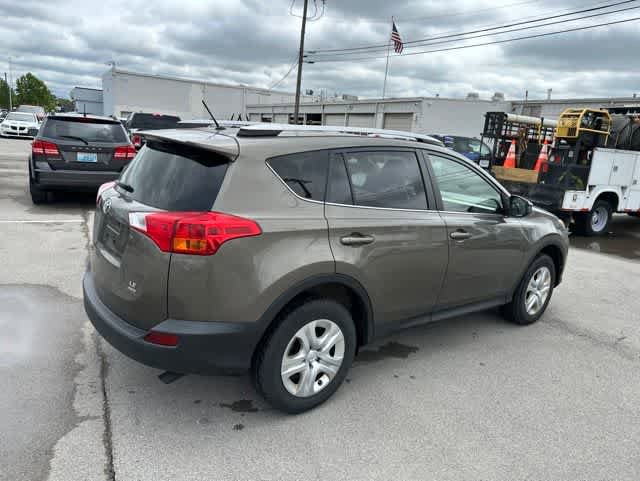 Used 2014 Toyota RAV4 LE AWD/4WD image 19