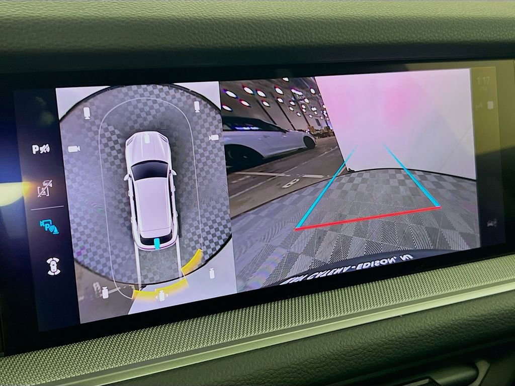 New 2026 Porsche Cayenne image 17