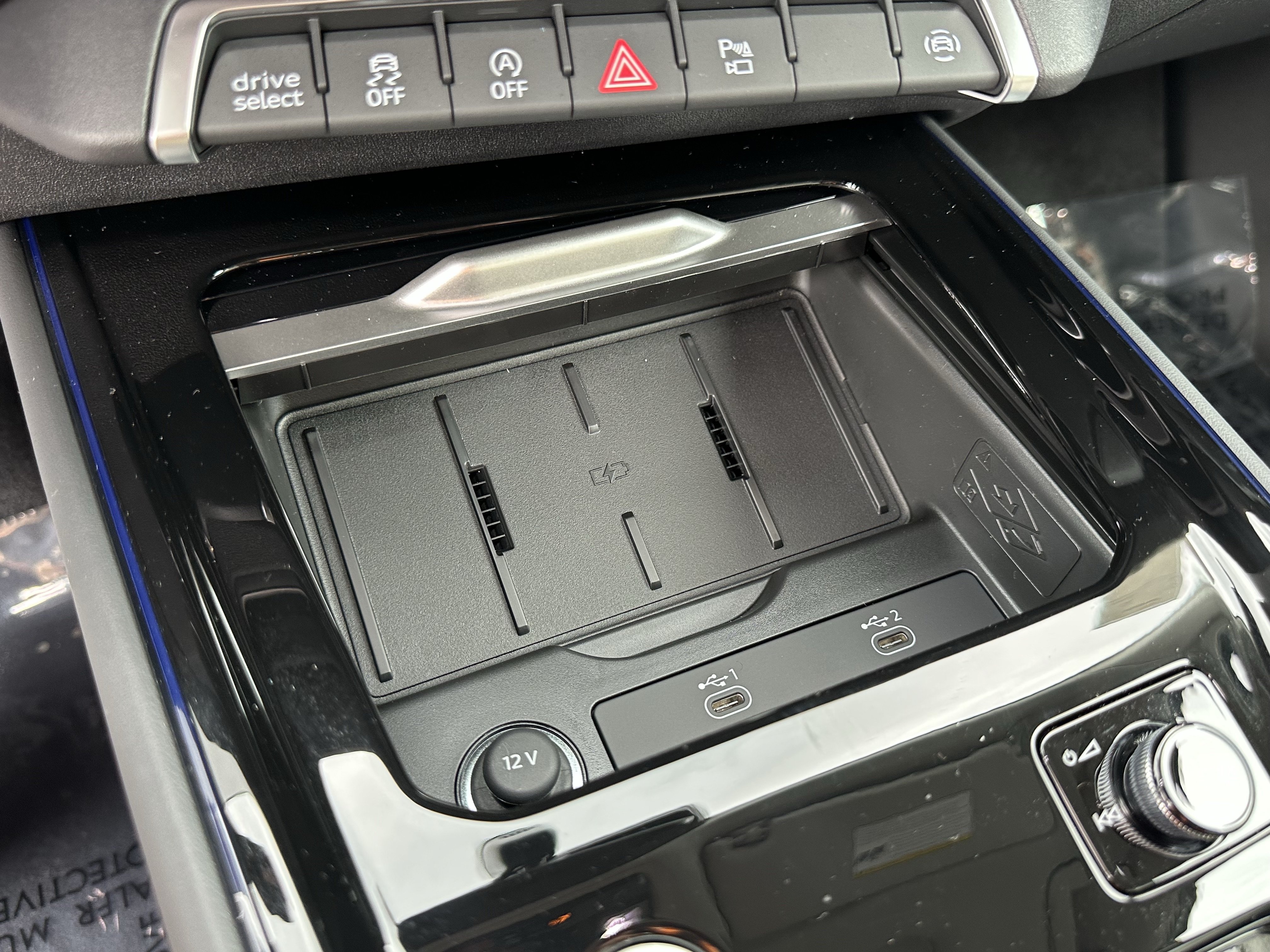 New 2026 Audi Q3 quattro 2.0T AWD/4WD image 25
